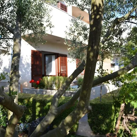 Apartment Tinelinn Borik Zadar