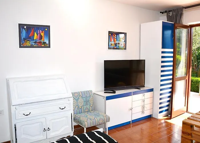 Tinelinn Borik Apartment *