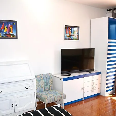 Tinelinn Borik Apartment *